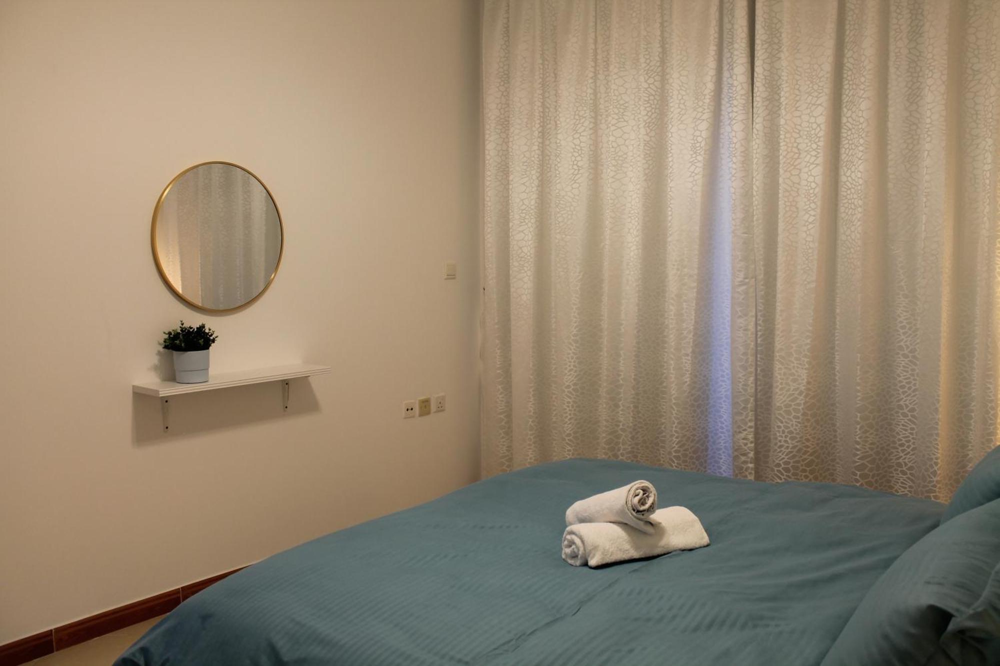 Bright And Beautiful One Bedroom Close To Metro And Apartment Dubai