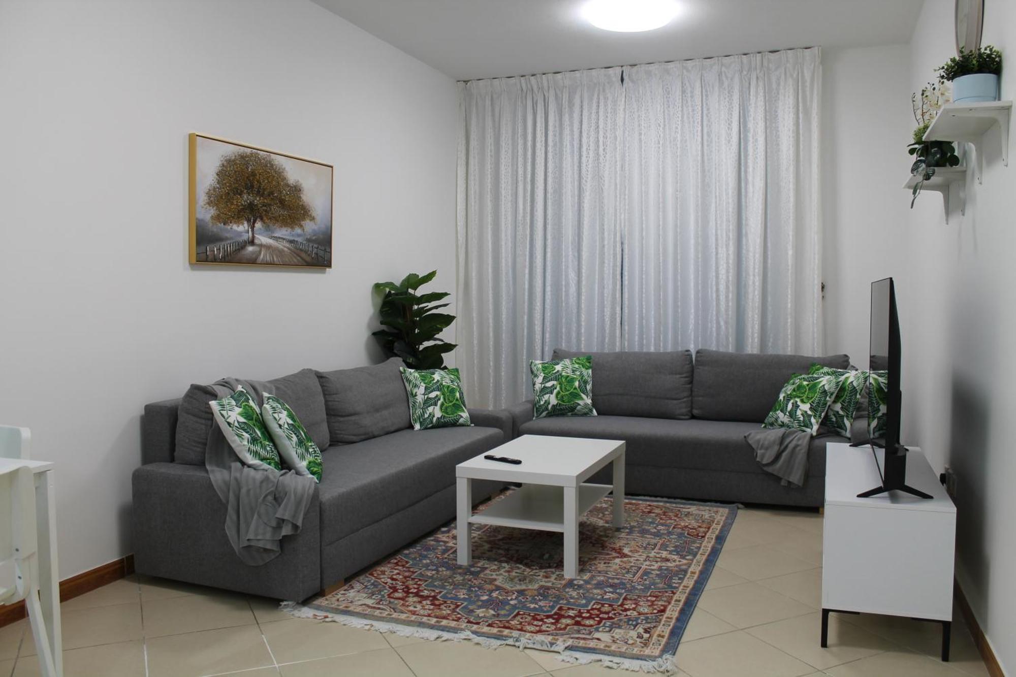 Apartment Bright And Beautiful One Bedroom Close To Metro And Dubai