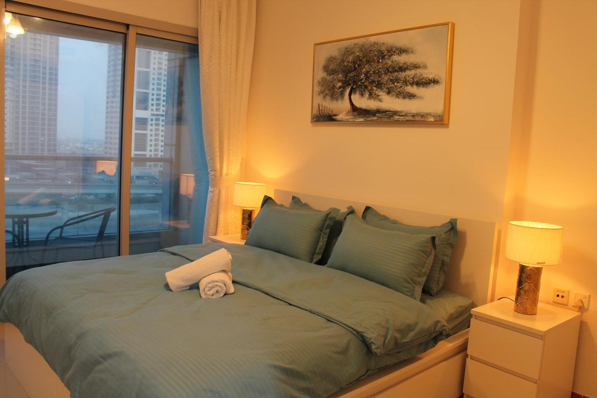 Apartment Bright And Beautiful One Bedroom Close To Metro And Dubai