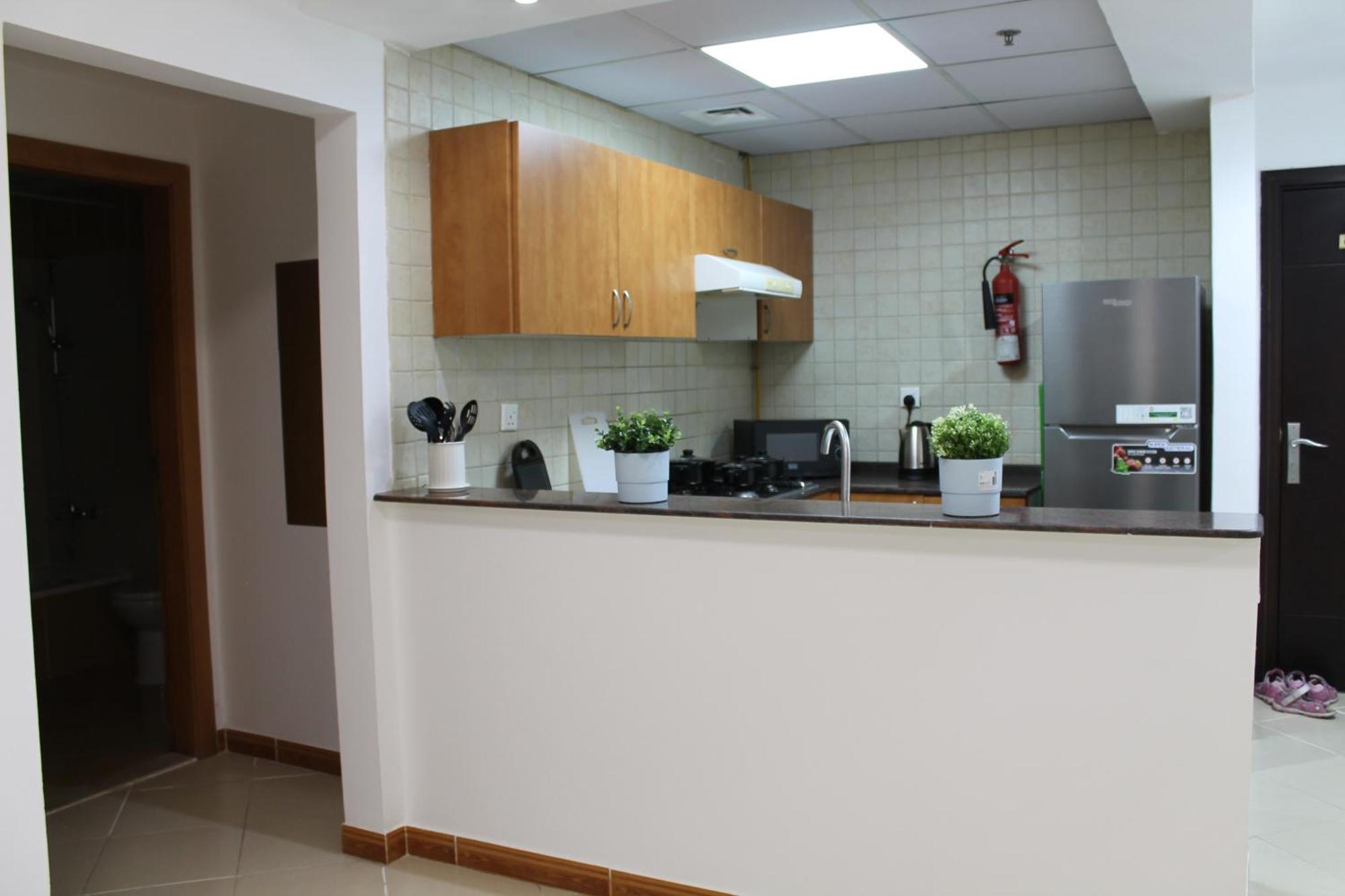 Apartment Bright And Beautiful One Bedroom Close To Metro And